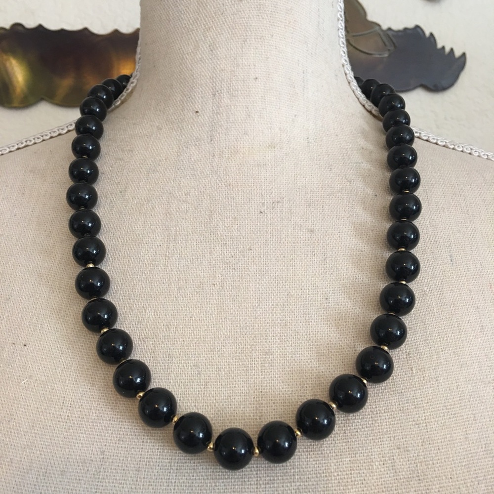 Vintage black glass pearl bead necklace